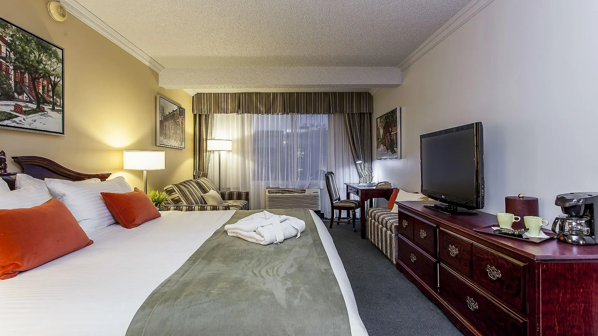 Le Nouvel Hotel Montreal