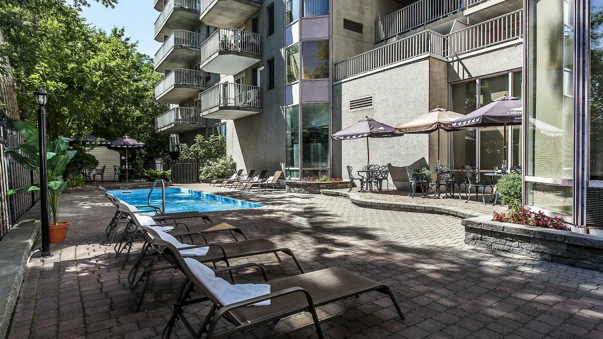 Le Nouvel Hotel Montreal