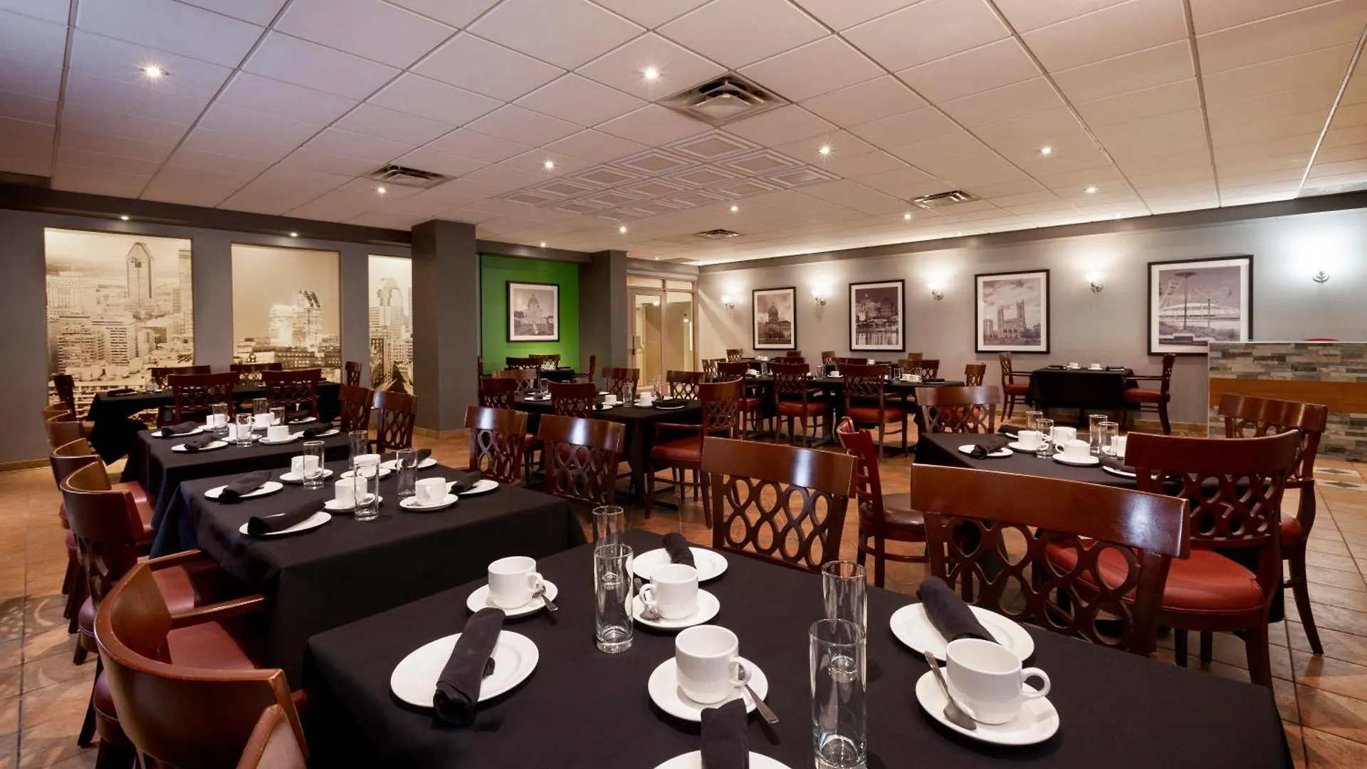Le Nouvel Hotel Montreal