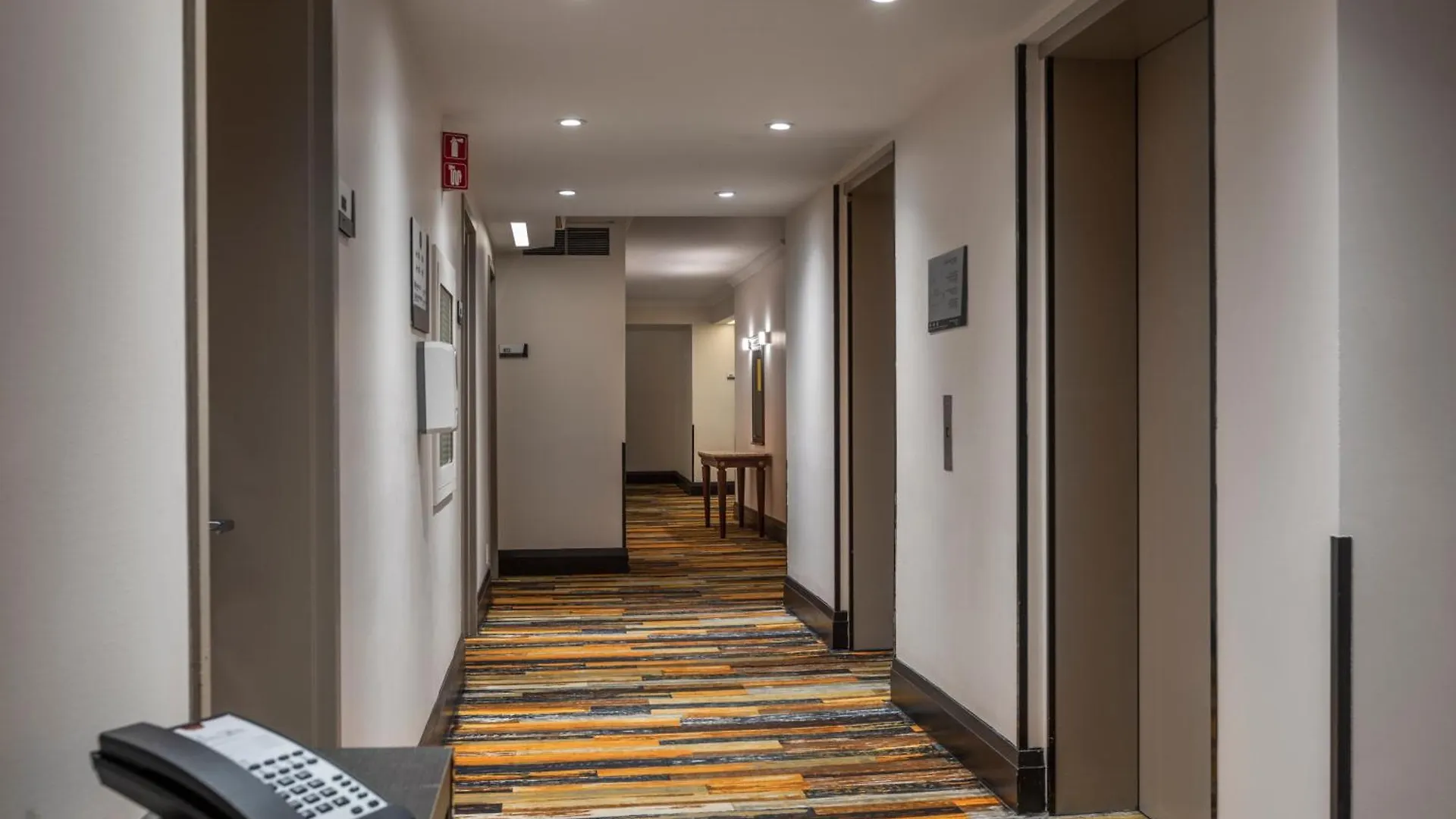 Le Nouvel Hotel Montreal Canada