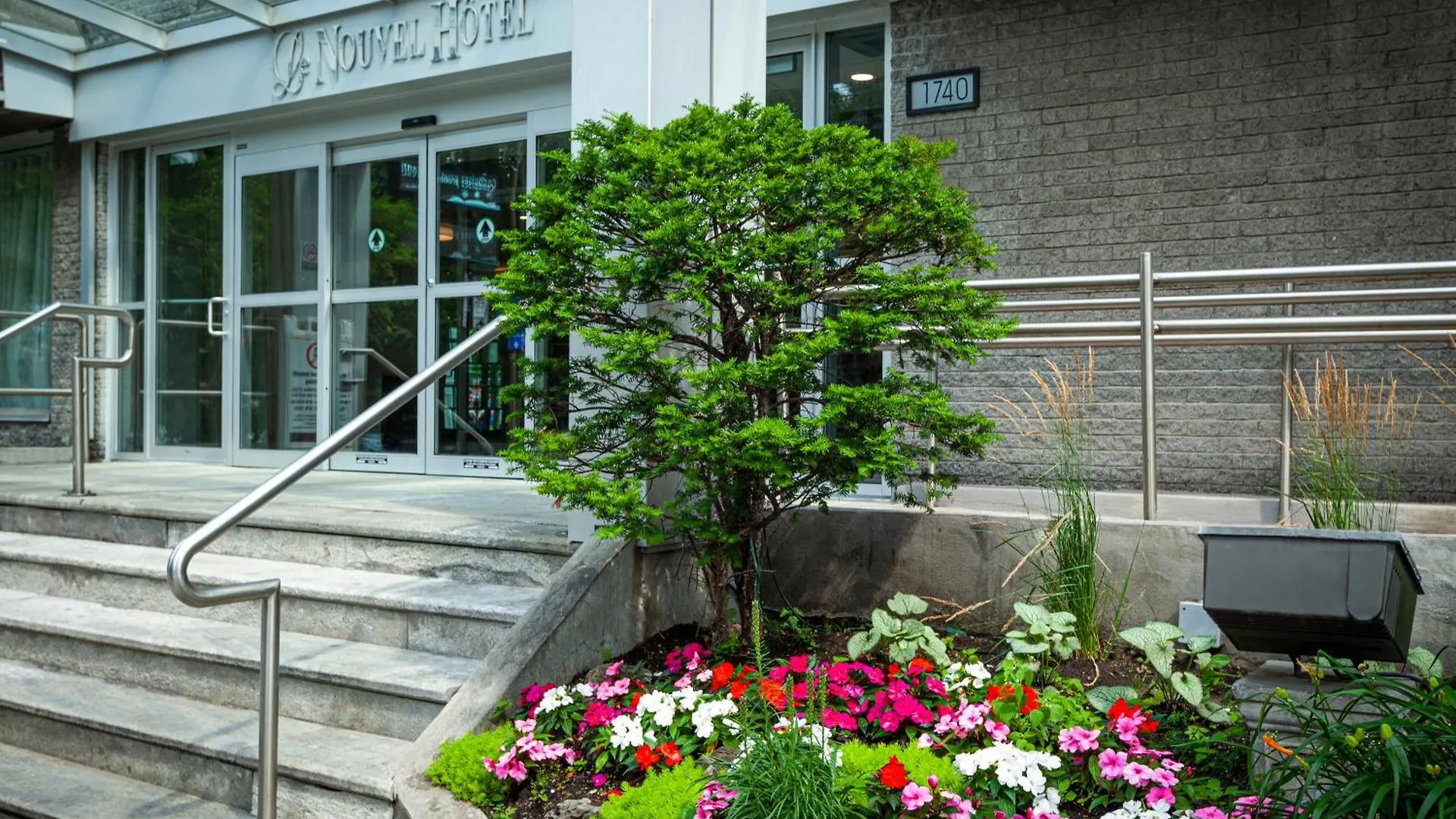Le Nouvel Hotel Montreal