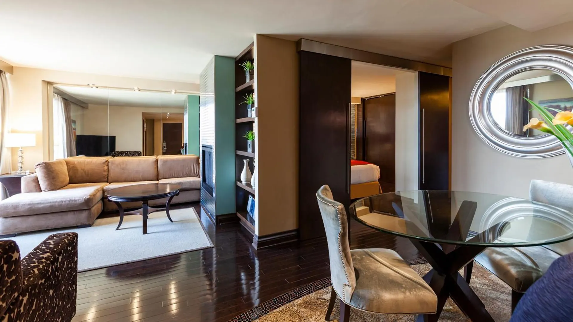 Le Nouvel Hotel Montreal
