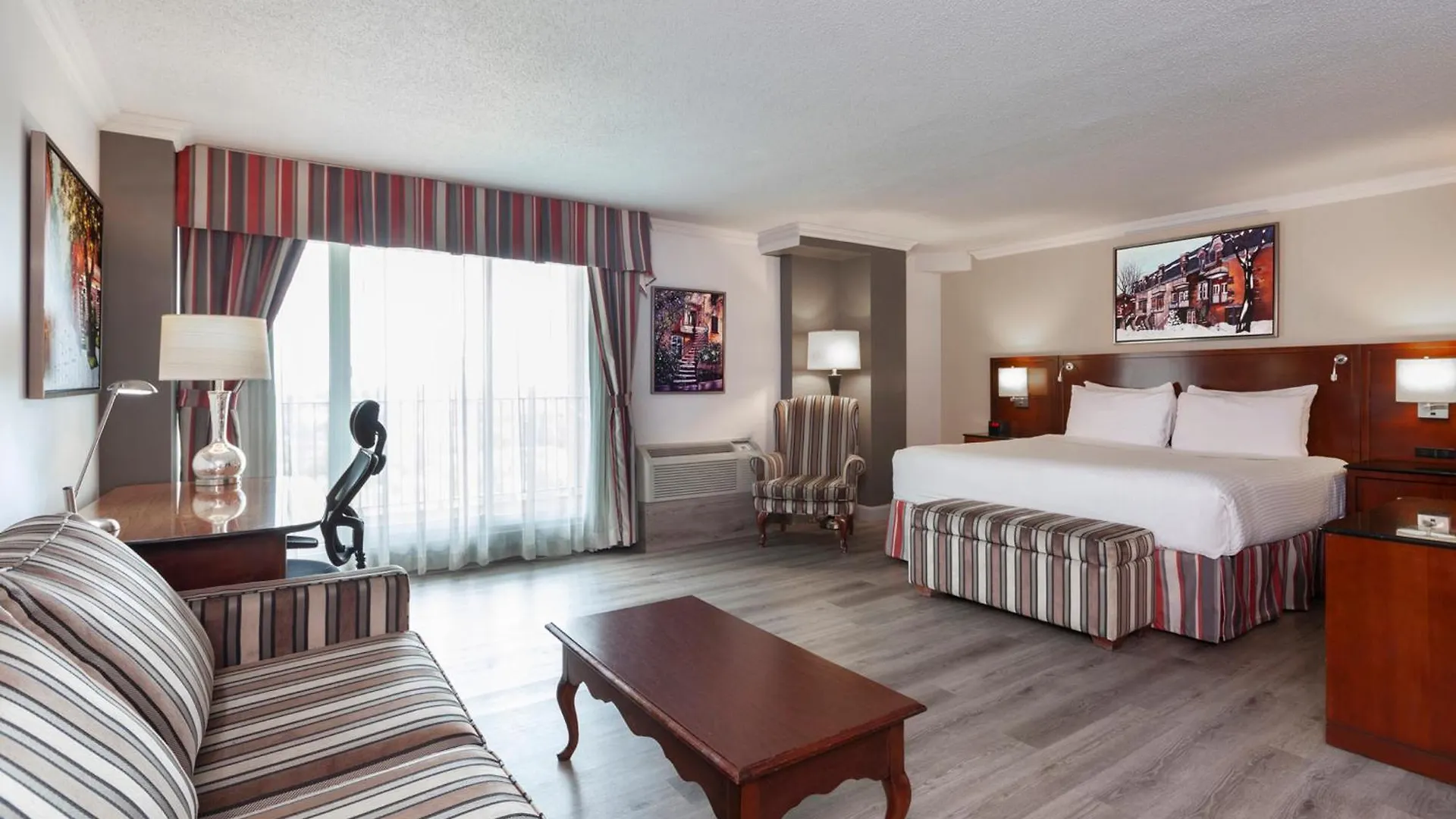 Le Nouvel Hotel Montreal 4*,