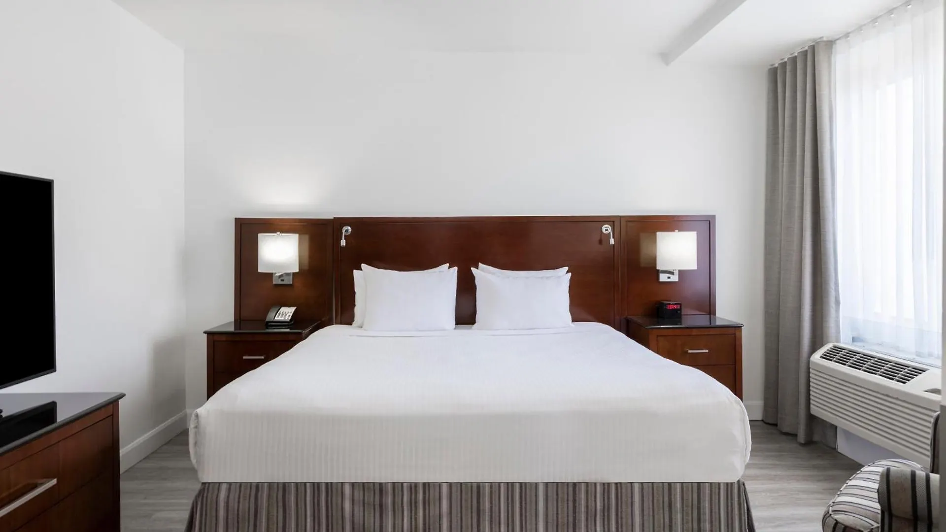 Le Nouvel Hotel Montréal